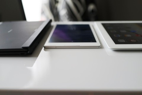 XperiaZ4,XperiaZ3,iPad2比較参考画像