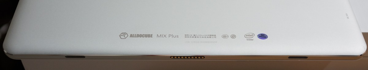 Cube Mix Plus実機レビュー Core M3-7Y30のSSD搭載の10.6インチタブレットPC