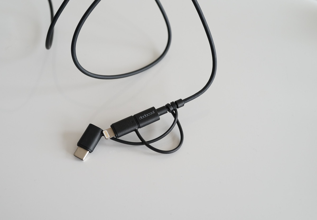 dodocool MFi認定 3in1 変換ケーブル Lightning USB+Type-C+Mirco USB充電ケーブルレビュー