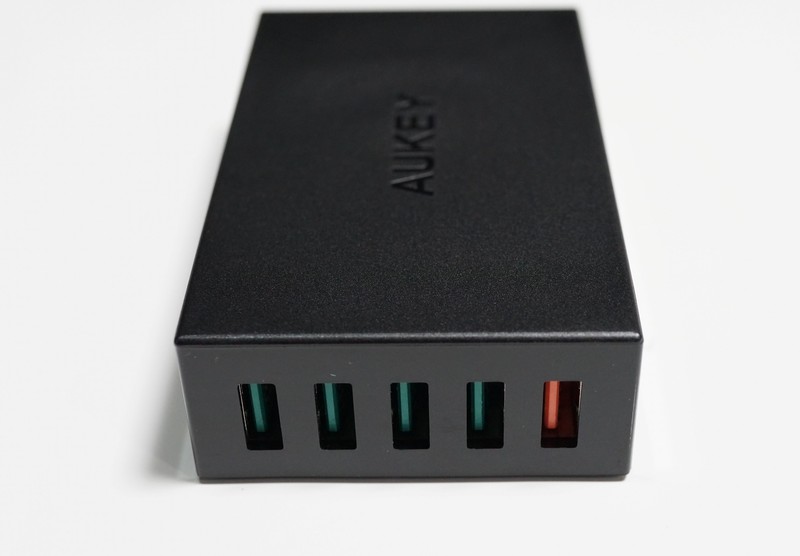 AUKEY USB5ポート充電器レビュー Quick Charge 3.0対応！　ポートの説明写真