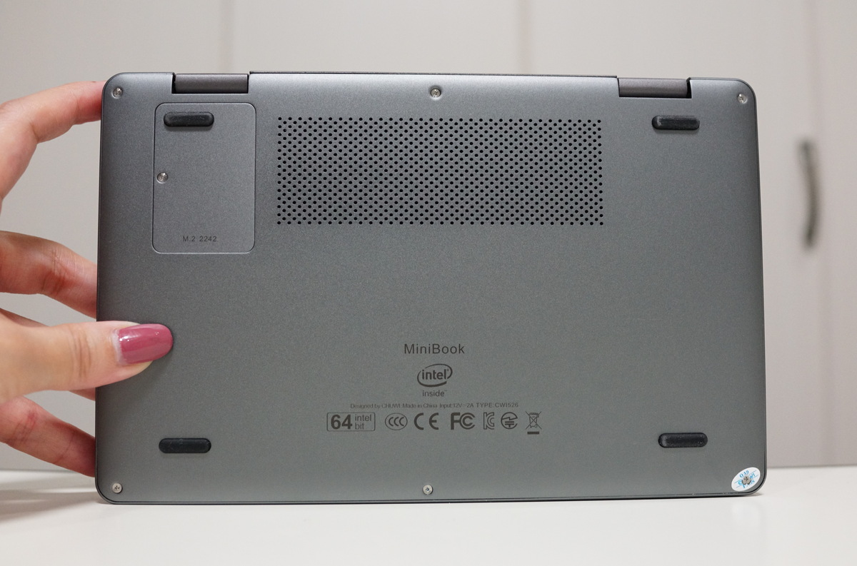 CHUWI MiniBook レビュー　日本語キーボード16GB/8100Y版
