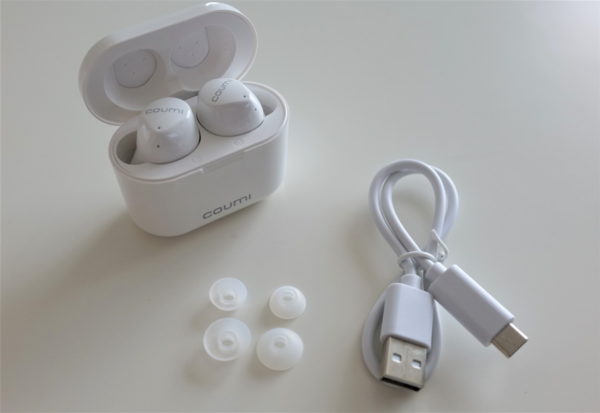 3千円以下で買えるBluetooth5.0・AAC・6時間連続再生可能なCOUMI 左右独立型ワイヤレスイヤホンレビュー