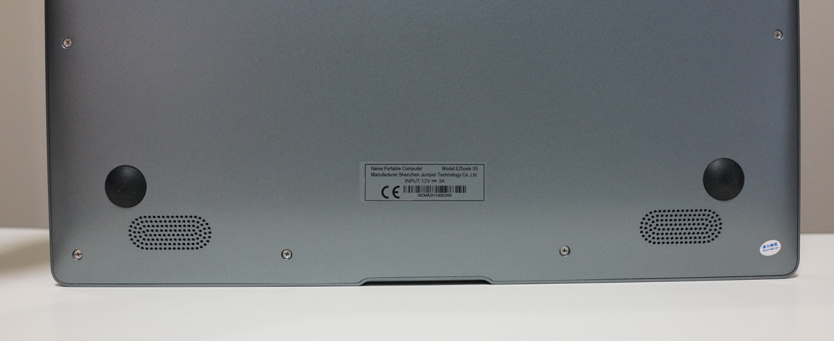 Jumper EZbook S5 レビュー　デュアルスピーカー搭載