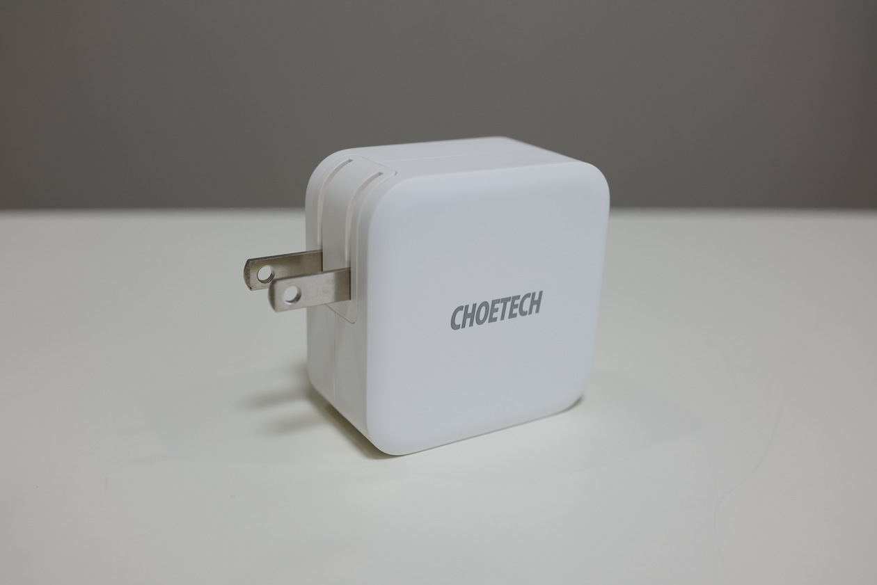 CHOETECHの65W対応PD充電+USB-Aの2口充電アダプターレビュー