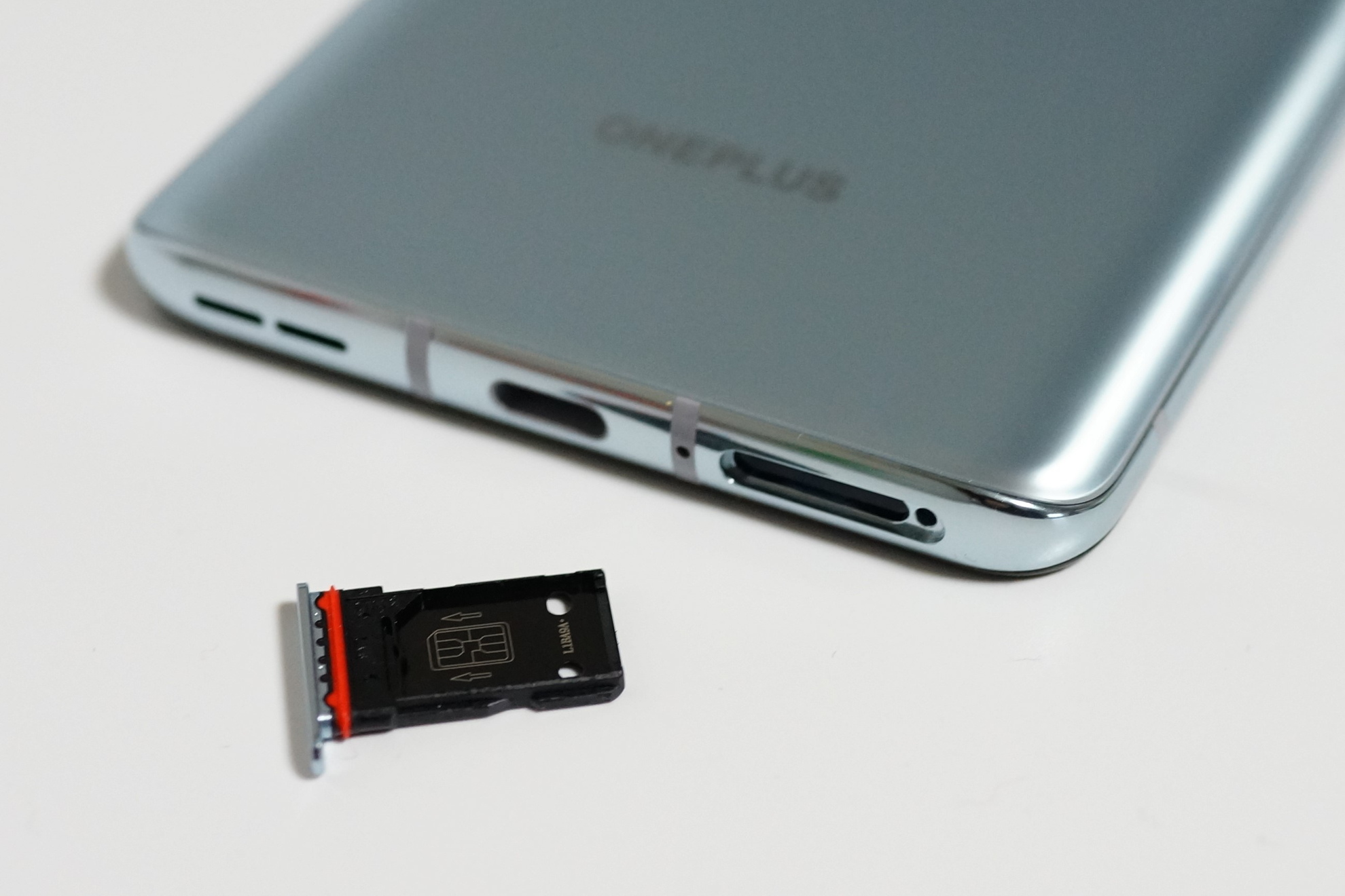 Oneplus 8Tの対応周波数バンド