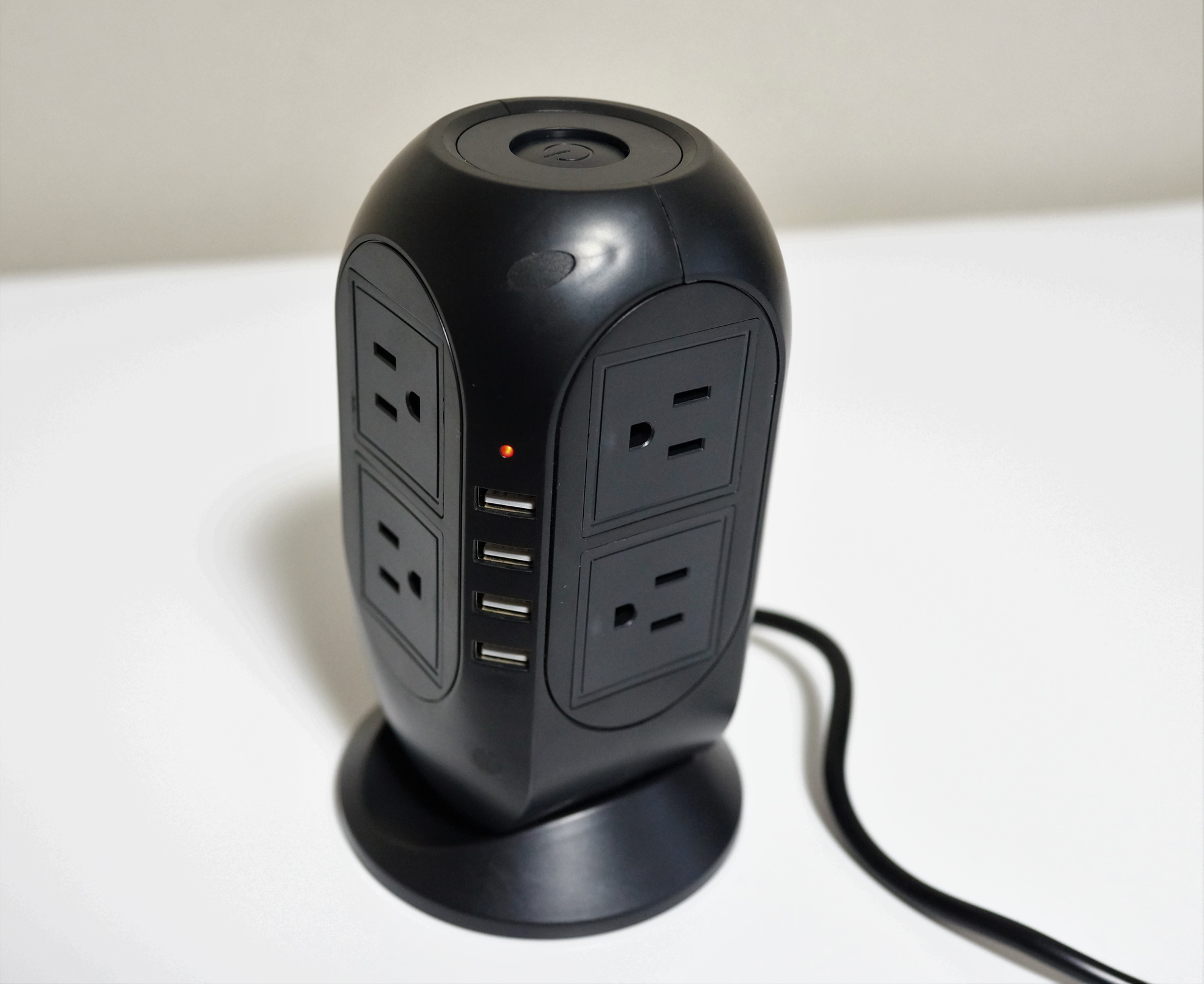 タワー型 8個口たこあしYUNDOO電源タップ レビュー