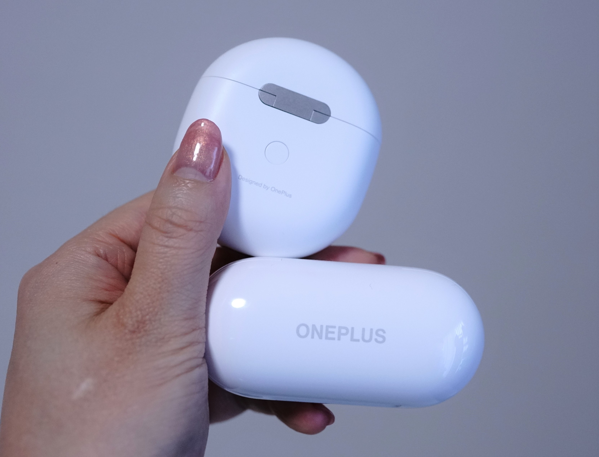 OnePlus Buds Z の仕様と上位版のOnePlus Budsとの比較